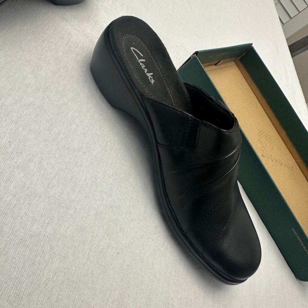 Clarks Prarie Flower Black Leather Mules Clogs Studded Wedge Shoes 35543 7.5 M - Picture 8 of 10